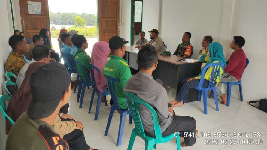 Babinsa Menghadiri Rapat Pembentukan Panitia Pemilihan Kepala Desa