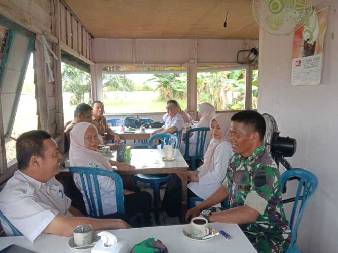 Danposramil 01/Tembilahan: Perkuat Kedekatan dengan Aparatur Pemerintah dan Warga Desa Pulau Palas