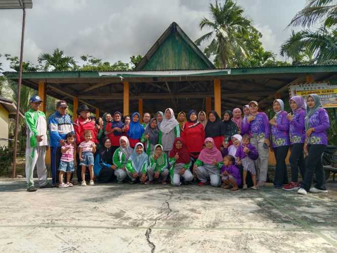 Peduli Kesehatan Lansia, Posyandu Jaya Kesuma Desa Sri Danai Gelar Pemeriksaan dan Senam Bersama