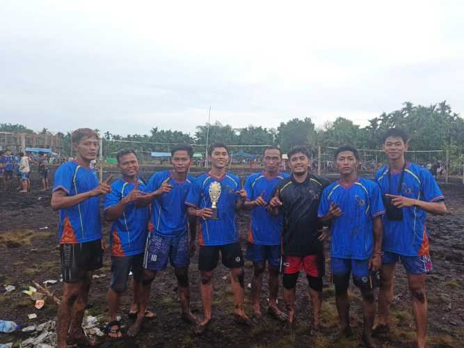 Sri Danai Menegaskan Dominasi di Turnamen Voli 6 Bulanan