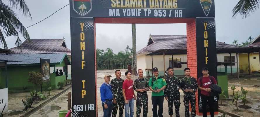 Sinergi Yonif TP 953/Harimau Rawa dan Distan Inhil Inisiasi Pengembangan Kopi Liberika Lokal