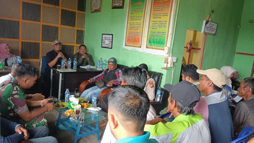 Hadiri Rapat Koordinasi, Camat Batang Tuaka Suhaimi Janji Selesaikan Masalah Tapal Batas Desa Pasir Emas