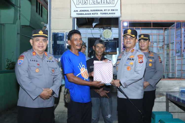 Kapolres Inhil Cek Satkamling dan Sosialisasikan Program Green Satkamling di Tembilahan