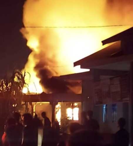 Kebakaran Hebat di Tembilahan Hulu, Satu Orang Tewas dan Tiga Rumah Hangus