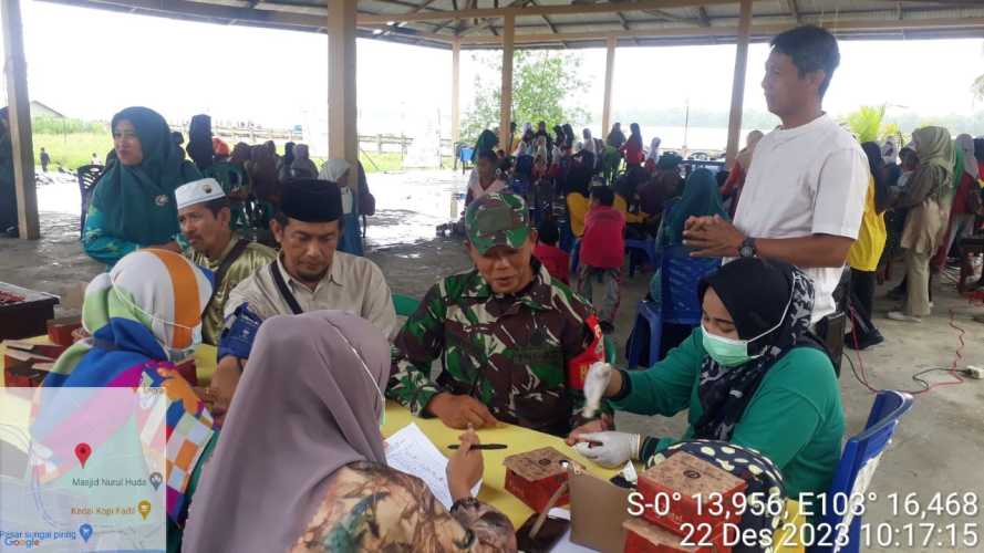 Peringatan Hari Ibu Nasional Ke -95,Babinsa ikuti Pengobatan Gratis