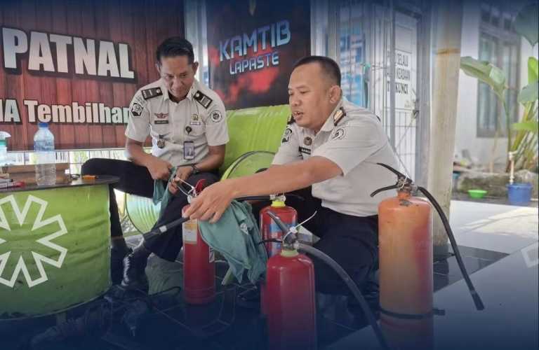 Lapas Tembilahan Siaga, Pemeriksaan APAR Secara Berkala sebagai Langkah Antisipasi Bahaya Kebakaran