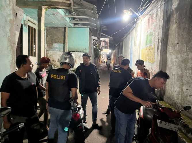 Bersih-Bersih Jelang Ramadan: Polresta Pekanbaru Obrak-Abrik Kampung Dalam, 4 Orang Positif Narkoba