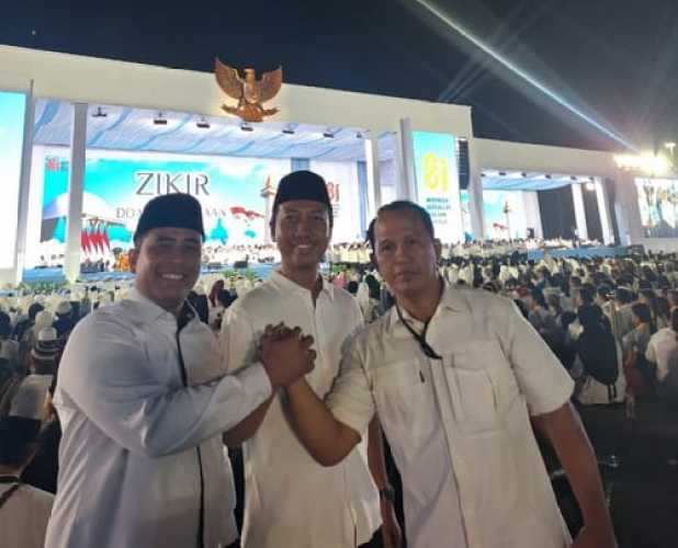MAN 1 Pekanbaru Wakili Riau dalam Zikir dan Doa Kebangsaan di Monas