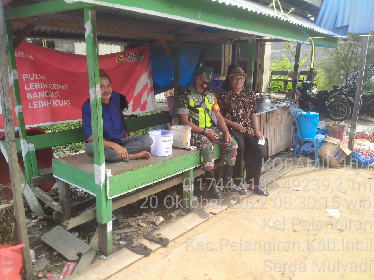 Serda Mulyadi Babinsa Koramil 10/Pelangiran Membidik Masalah Sosial