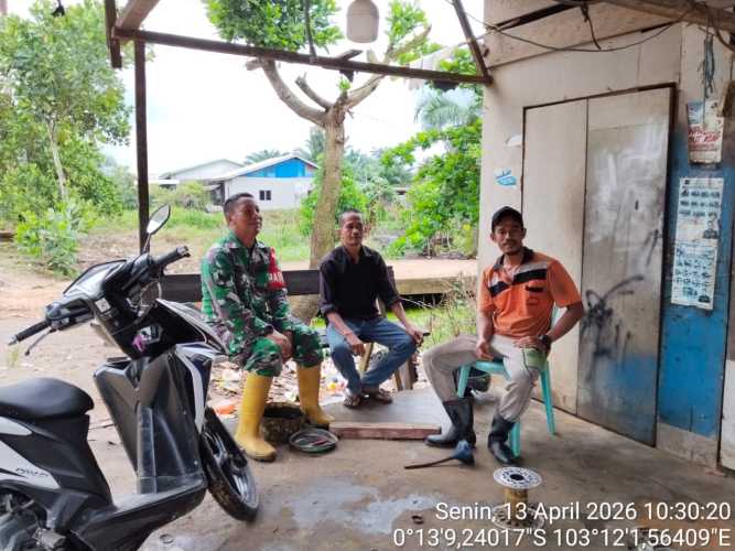 Babinsa Sungai Dusun Adaptif, Gencar Sosialisasi Bahaya Narkoba dan Judi Online