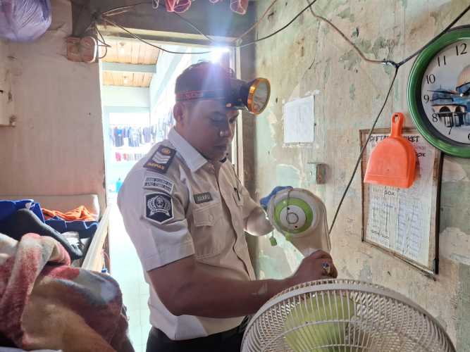 Lapas Tembilahan Gelar Razia Humanis di Blok Mahoni, Tegaskan Komitmen Bebas Barang Terlarang