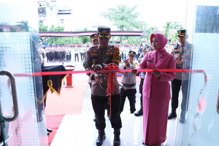 Gedung SPKT Polres Inhil dan Rumdin Anggota Polri Diresmikan