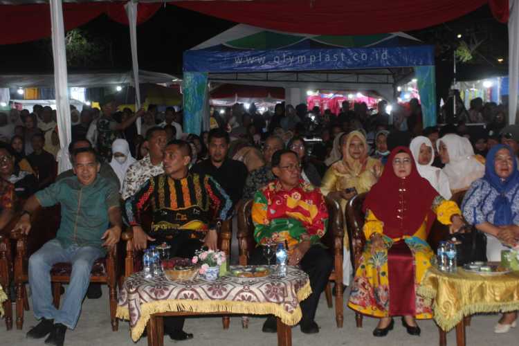 Malam Puncak Pekan Ragam Budaya Nusantara yang ditaja oleh Kodim 0314/Inhil Tampilkan Artis Ibukota