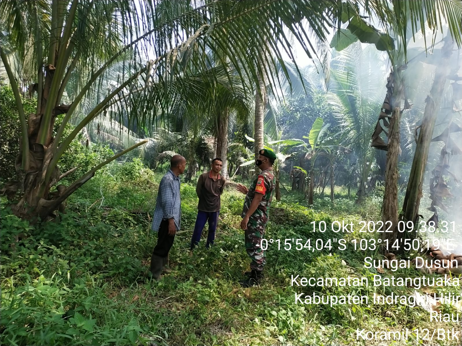 Serda Pernando Babinsa Koramil 12/Batang Tuaka Berikan Langkah Cerdas Membuka Lahan