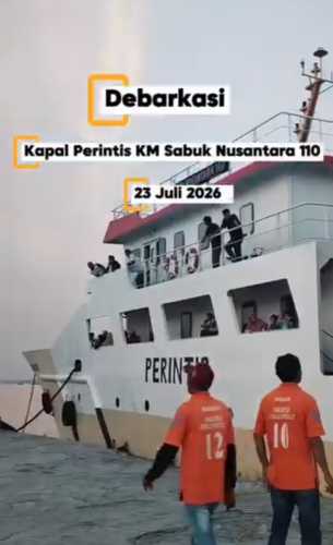 KM Sabuk Nusantara 110 Sandar di Pelabuhan Tembilahan, Arus Penumpang dan Barang Berjalan Lancar