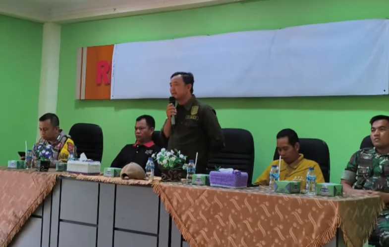 Kepala Desa Pulau Palas Pimpin Rapat Pembentukan Panitia HUT ke-81 RI, Wujudkan Perayaan Meriah dan Kebersamaan
